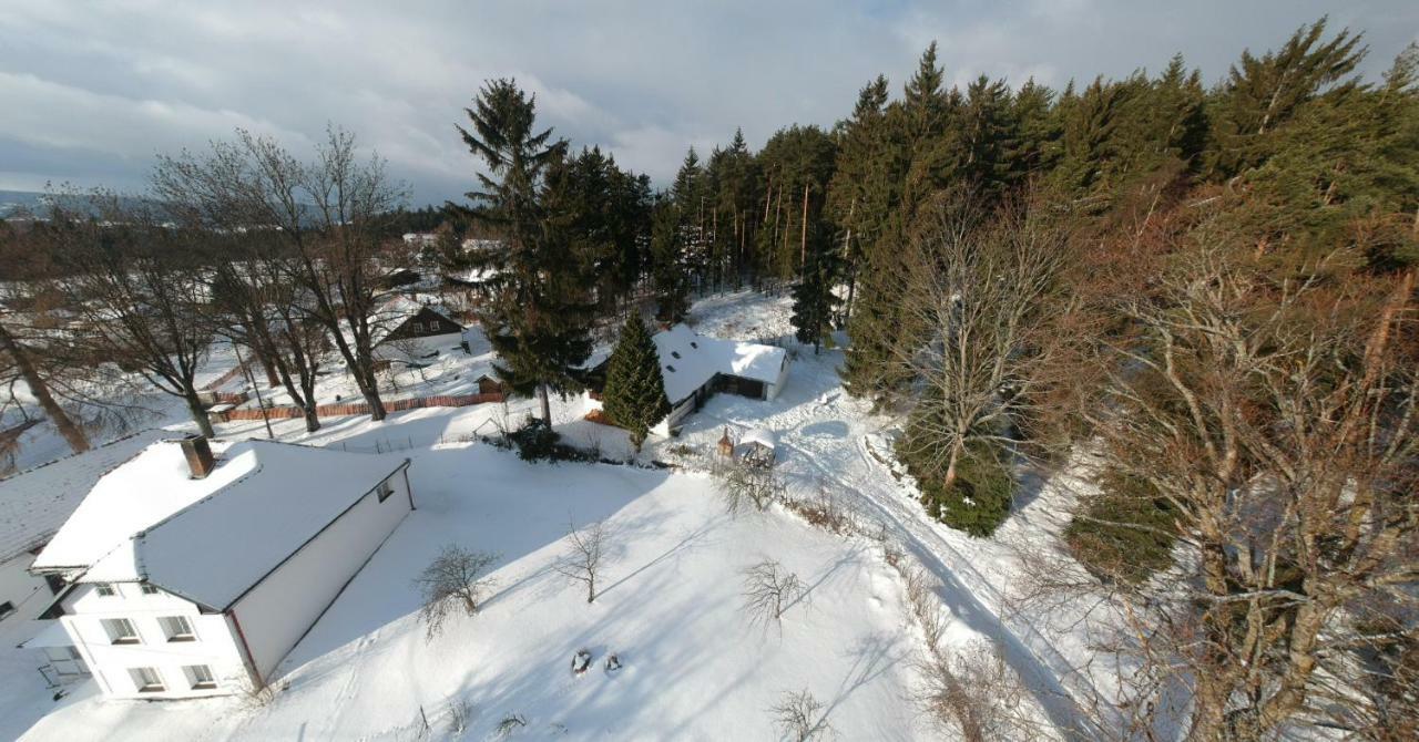 Malebna Chalupa U Javorniku Na Sumave Vacov Exterior photo